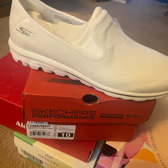 Never worn - Picture 2 of 3